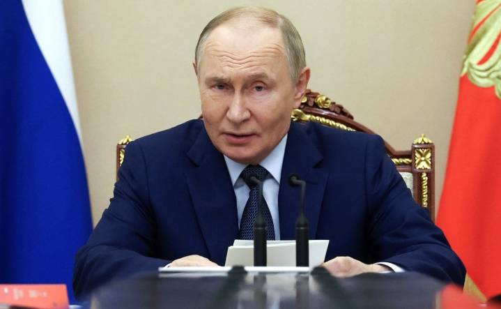 Putin responde a Trump que Rusia no es un "tigre de papel" y enumera logros en la guerra en Ucrania