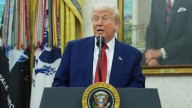 Trump habla desde el Despacho Oval, en streaming