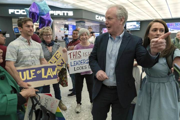 Van Hollen's foolish antics