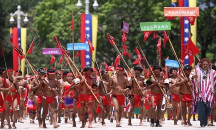 Presidente Nicolás Maduro honra a pueblos originarios