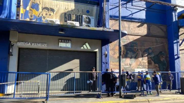 El último adiós a Russo: una multitud despide al histórico DT en La Bombonera