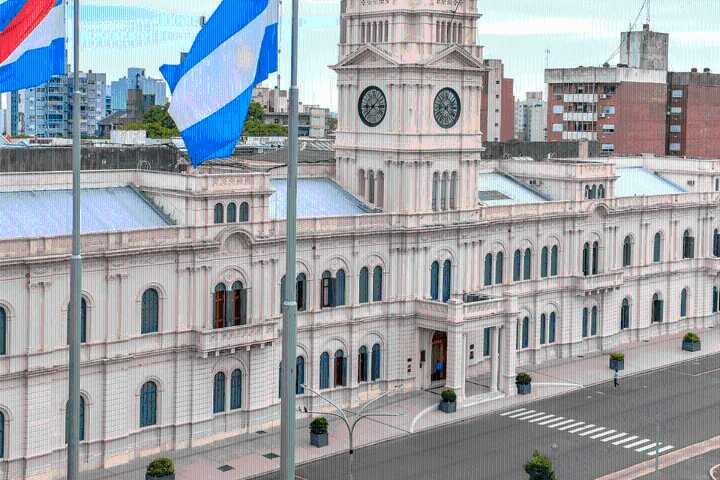 Podrán faltar al trabajo este lunes estatales entrerrianos: quienes están incluidos