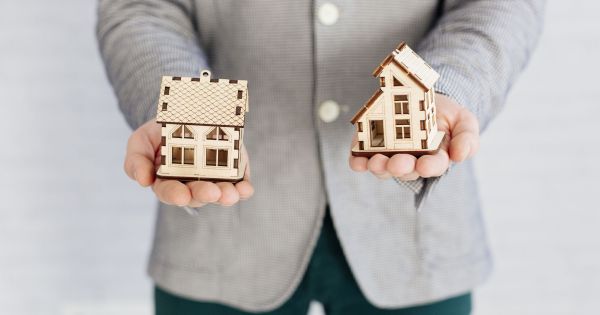 Multa de Hacienda a propietarios: qué pasa si tienes más de una vivienda y no la utilizas como residencia habitual