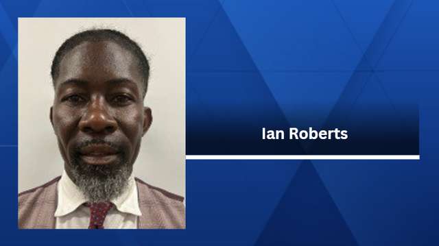 Iowa crime: Former DMPS superintendent Ian Roberts no longer at Iowa jail