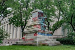 Statue of Confederate general returns to US capital