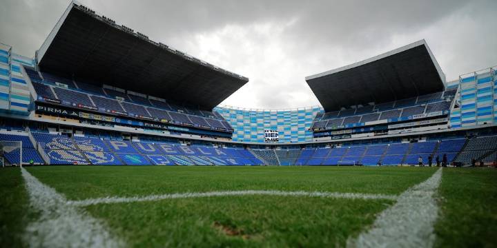 David Faitelson reacciona al cambio de sede para el partido Cruz Azul vs Pumas: “Suena ilógico”