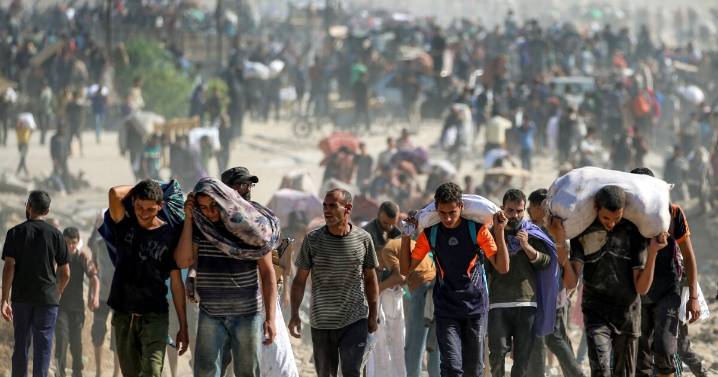 Trump urges Hamas to 'move quickly' on Gaza peace plan