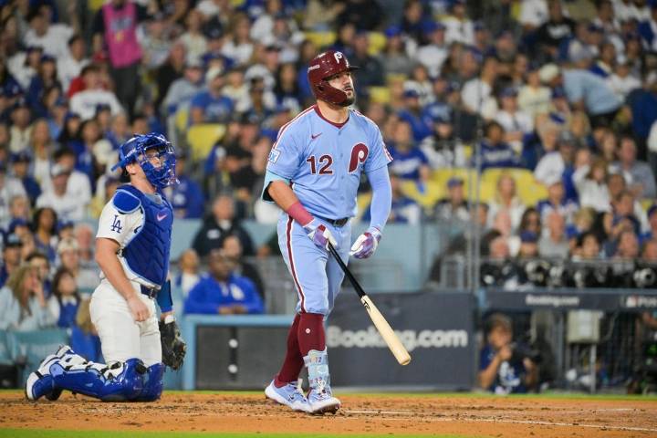 Deadspin | Top trio raking again, Phillies chase equalizer vs. Dodgers