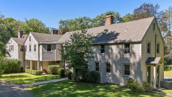 9 Oregon Road, Bedford Corners, NY 10549, Bedford Corners, NY 10549