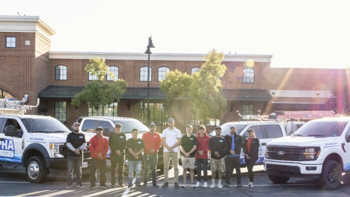 Local exterior cleaning service acquires Inaray holiday lighting division