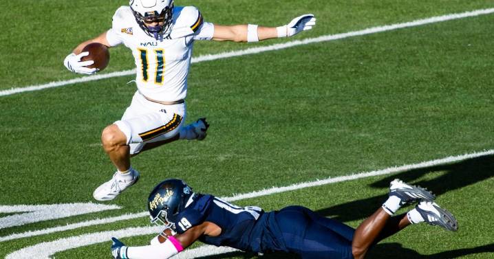 No. 6 UC Davis scores 35 second-half points to defeat No. 14 Lumberjacks, 45