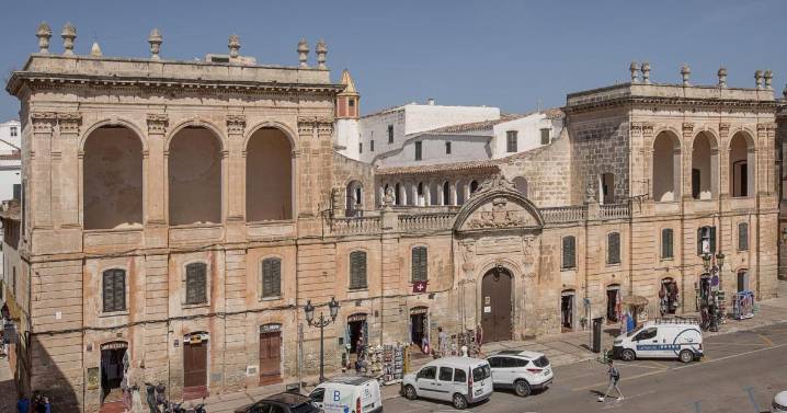 Presentación del libro 'Torre-saura gràfica' en Ciutadella