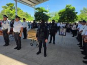 Rinden homenaje de cuerpo presente a los…