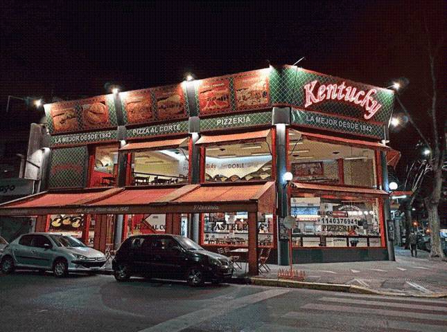 Cerró la pizzería Kentucky de Parque Centenario y un periodista responsabiliza a Milei