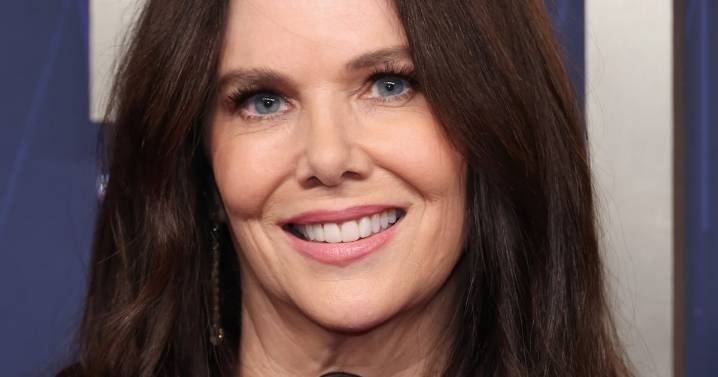 Lauren Graham Shares Letter From Late Co