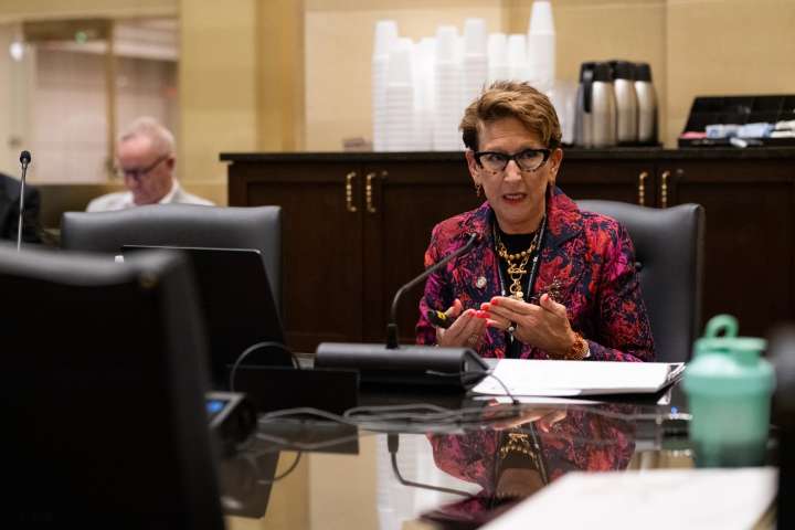 Lawmakers compare ‘dark money’ to laundering in interim study, discuss red tape