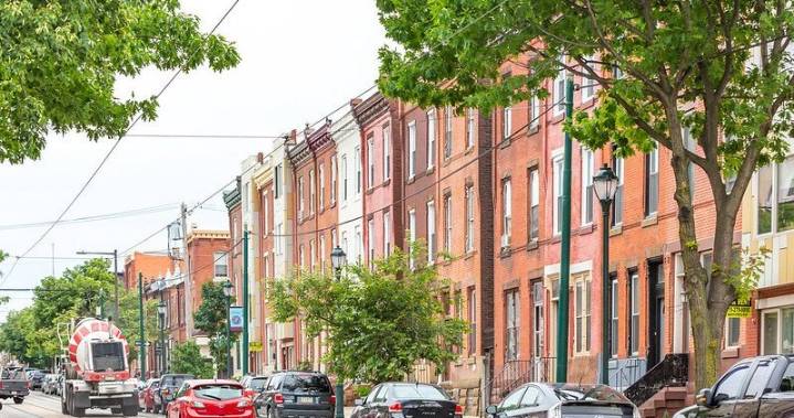 Philly renters will get voter registration information when signing a new lease