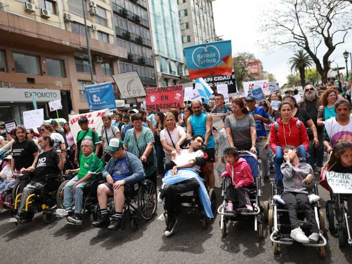 El Gobierno liberó fondos y aumentó las prestaciones para personas con discapacidad