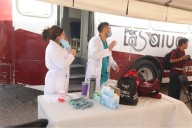 Atienden dependencias municipales a vecinos