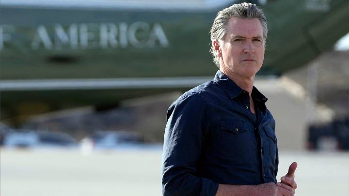 California gives Planned Parenthood $140 million to keep 109 clinics open
