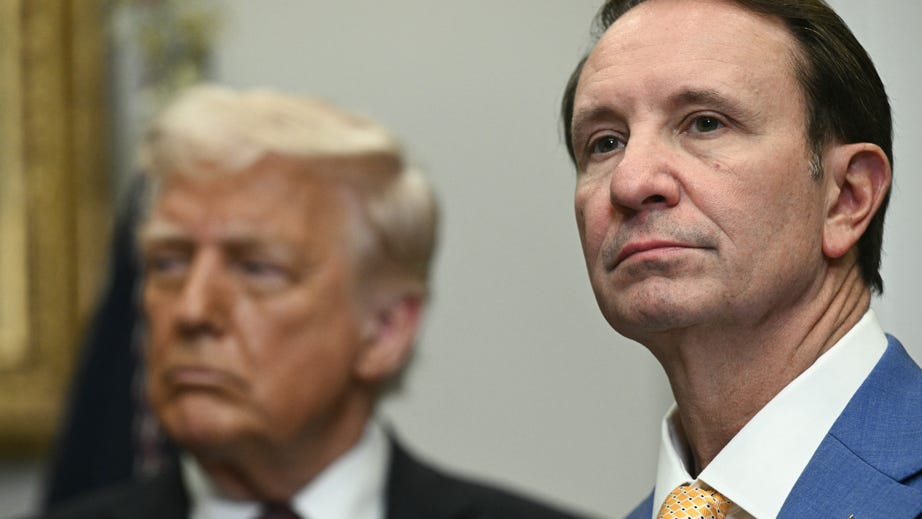 Jeff Landry turns LSU football into circus. Is Lane Kiffin ready to star?