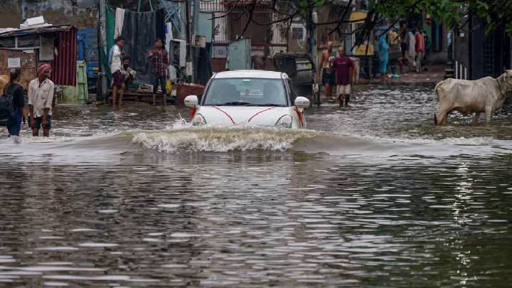 Unseasonal Rains And Landslides: Expert Decodes India’s Unusual October Weather