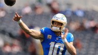 Commanders' penalty leads to Chargers' opening touchdown