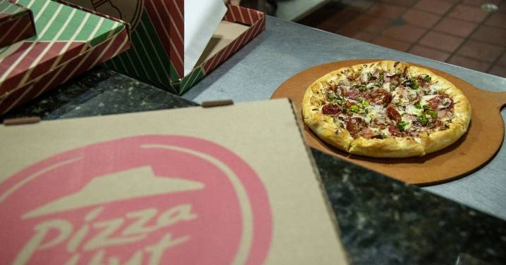 Pizza Hut shut down 68 UK dine