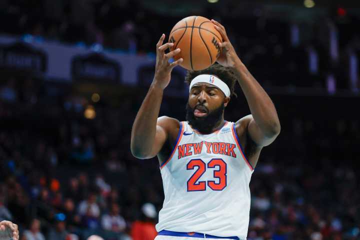 Knicks plan to load manage oft-injured center this season