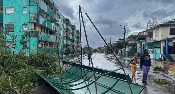 Poderoso huracán Melissa provoca “daños cuantiosos” e inundaciones en Cuba
