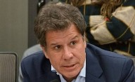 Manes dijo que Menem lo amenazó y lo desmintieron