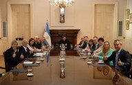 Milei prepara una reestructuración del gabinete y redobla críticas al kirchnerismo y a “los enojaditos de Macri”