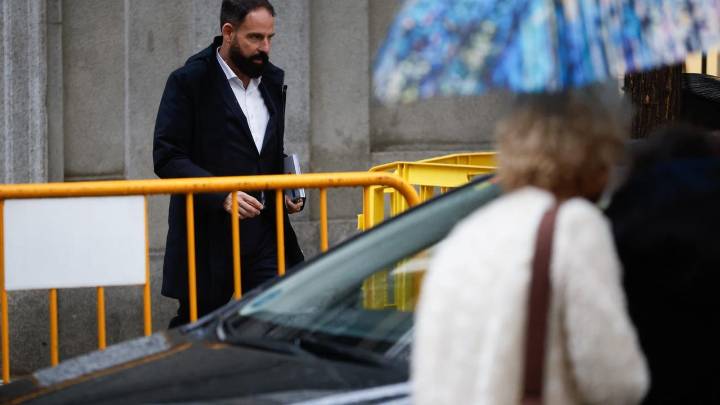 El Supremo ve indicios de delito con los pagos en metálico del PSOE y pide a la Audiencia que lo investigue