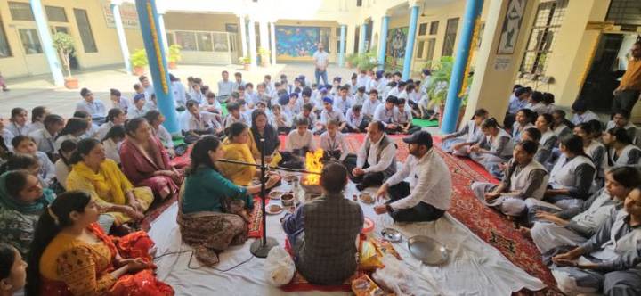 Diwali celebrations held at Taraori school