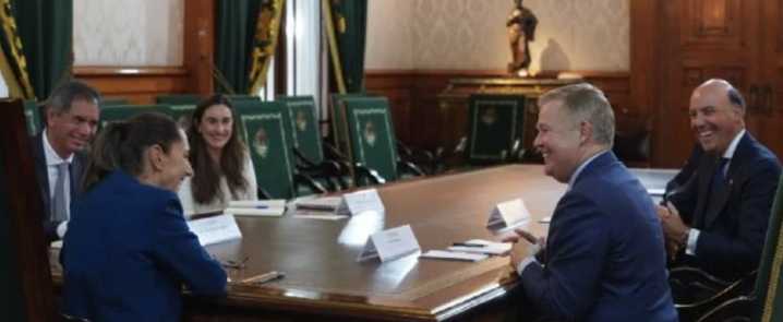 Sheinbaum recibe a directores de Scotiabank, Andreessen Horowitz y Mazda