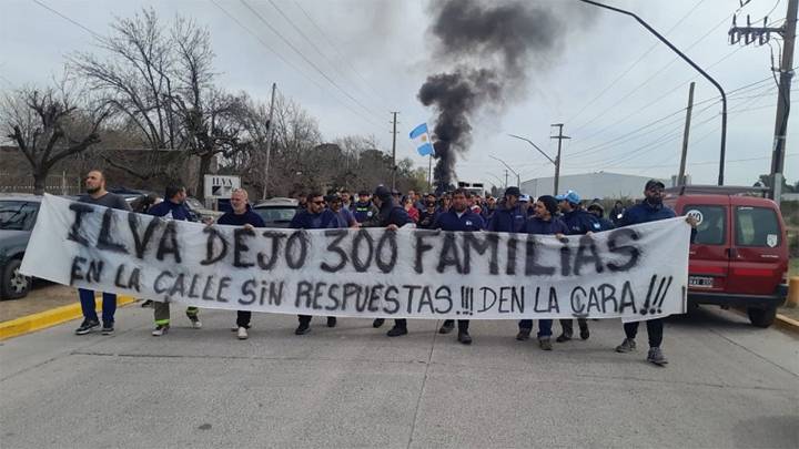 La fábrica de cerámicas Ilva cerró su planta en Pilar y continúa la lucha de 300 trabajadores que quedaron en la calle