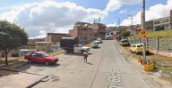 Tragedia: un camión en reversa arrolló a un peatón y lo mató
