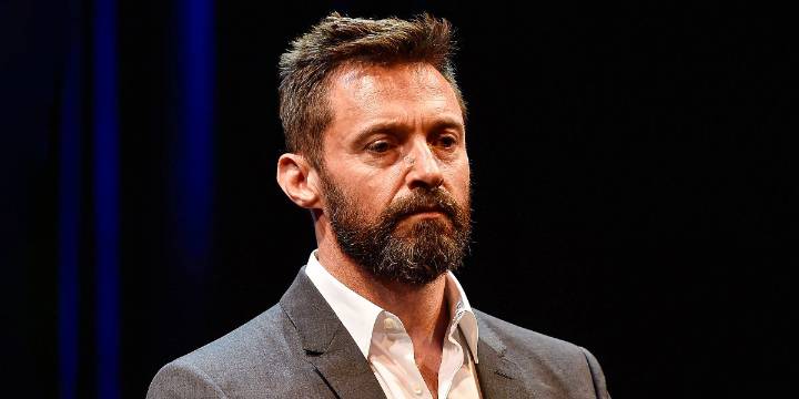 Expert Analyzes Hugh Jackman and Sutton Foster's Red Carpet Body Language