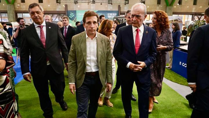 De la Torre recrimina al Gobierno que debe "esforzarse" más con las ciudades que "no son Madrid y Barcelona"