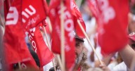 Quebec union urging action after 300 employees laid off amid tariff war