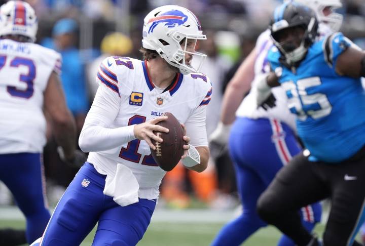 Deadspin | Bills roll past Panthers to win for first time in October
