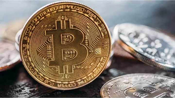 Arranque alcista en el último trimestre para las cripto, con Bitcoin arriba de u$s116.000