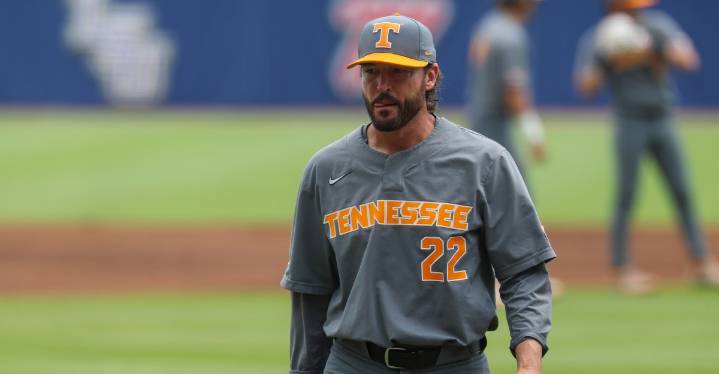 Watch: Giants introduce Tony Vitello