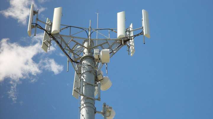 ICE is stepping up its smartphone tracking, but Android 16 has a secret weapon