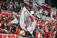 “Que jueguen los chicos”: el contundente reclamo de los hinchas de River a Gallardo