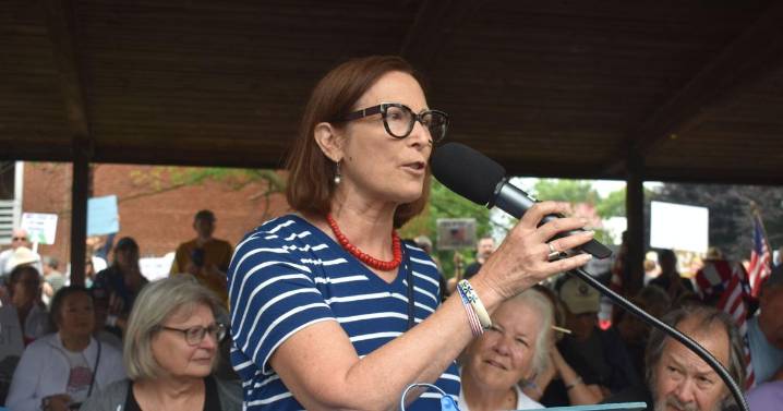 Senator planning state bill to limit 287(g) program