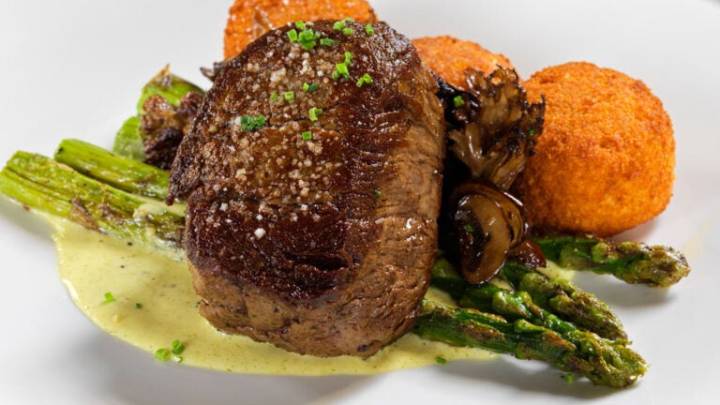 An award-winning Boston steakhouse is up for sale — here’s why