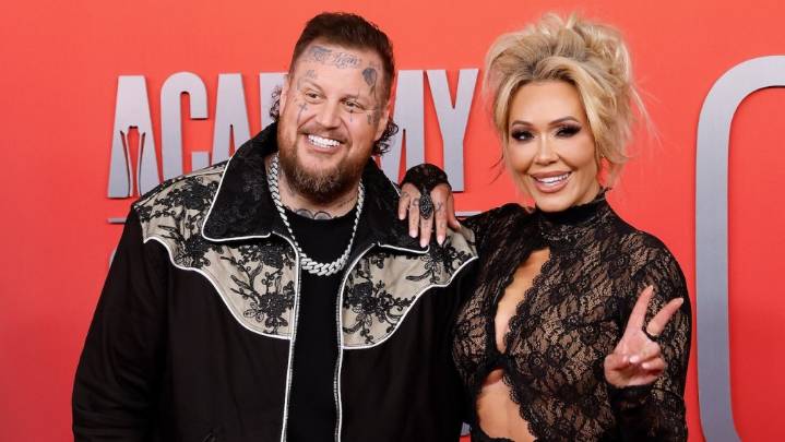 Bunnie Xo Fires Back at Critic Blasting Her for Staying With Jelly Roll