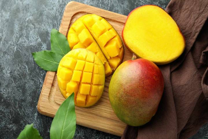 Eating a Mango a Day May Help Balance Your Blood Sugar Naturally