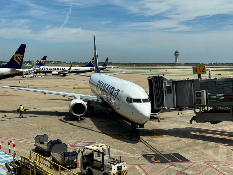 EU says Spain's airline fines over cabin bag fees breach regulations